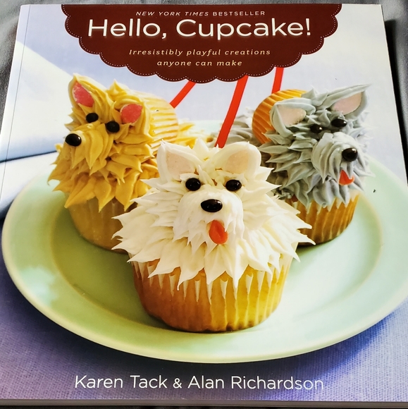 Hello, Cupcake! Recipe book - Picture 1 of 5